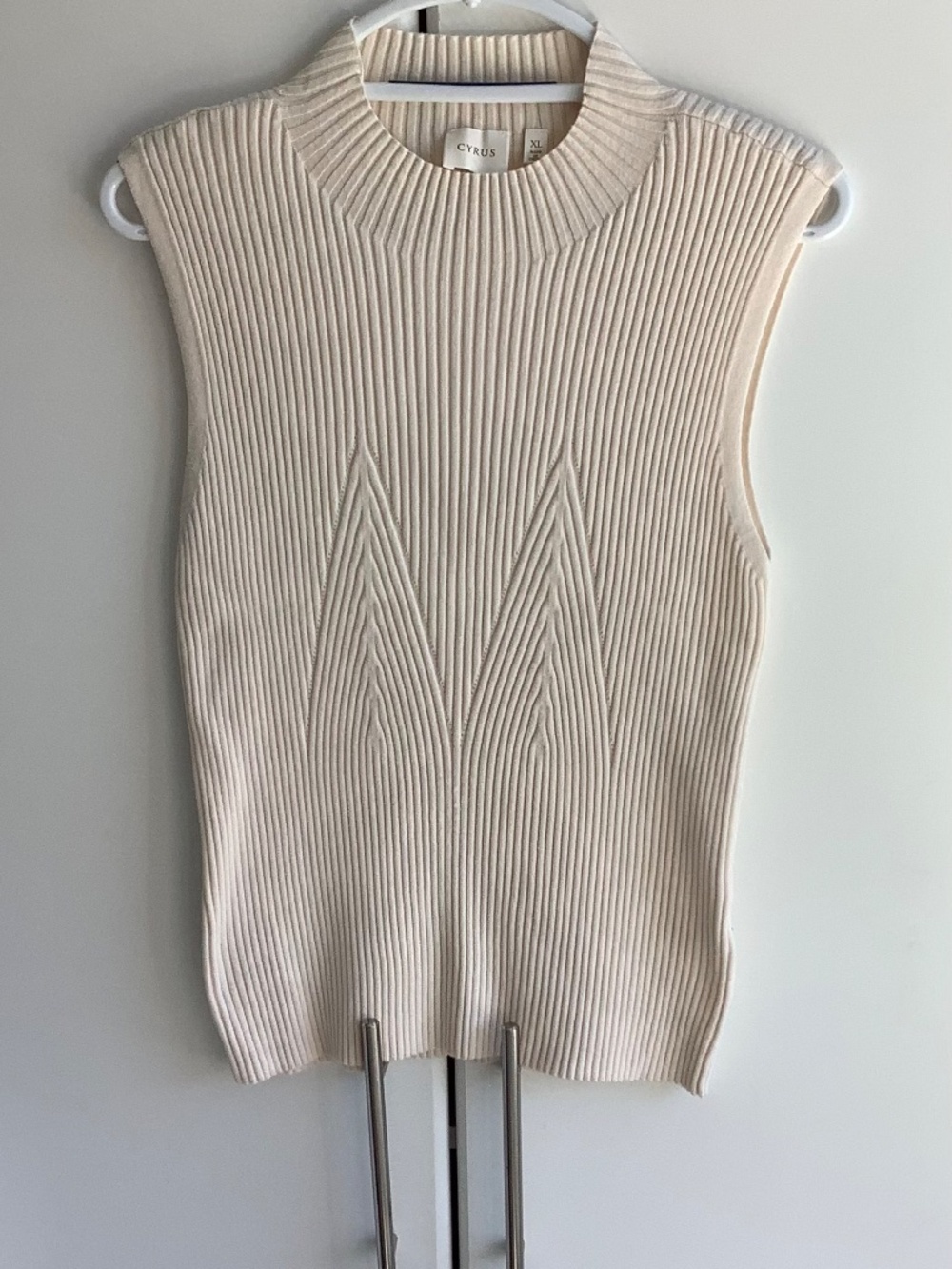 Cyrus Ribbed Mock Neck Sweater Vest Ivory XL